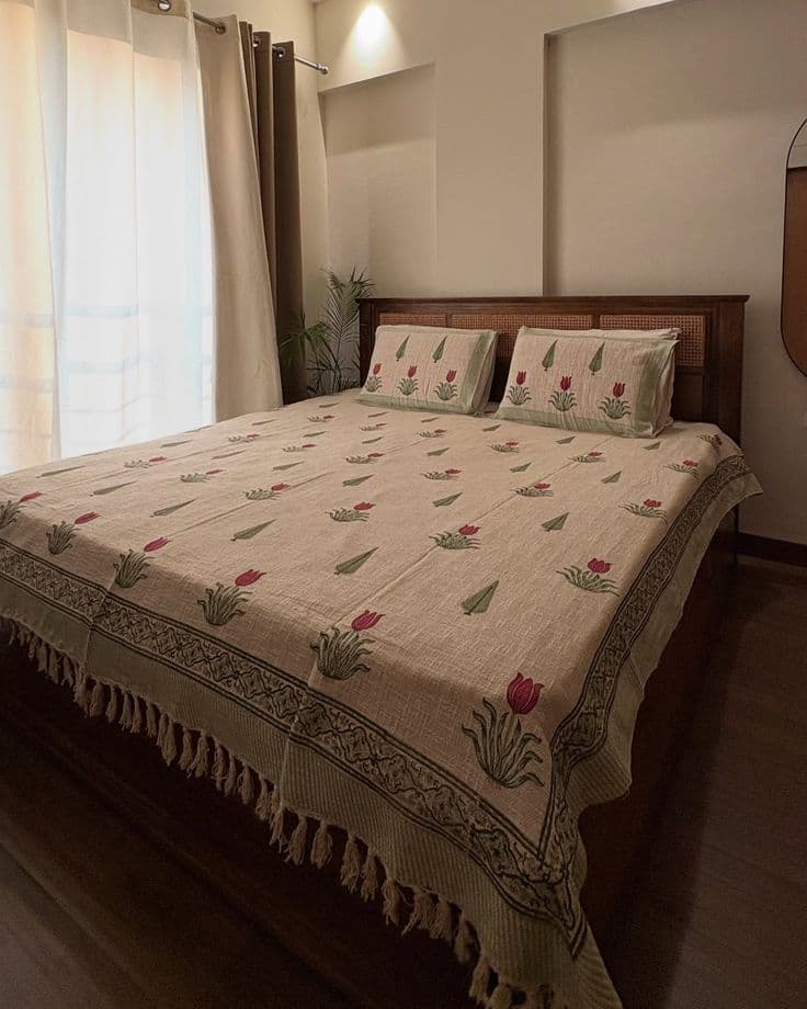 Bedsheet set from Royal Furnishings — example 4